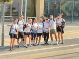 Teamfoto Teambild des BTZ Plauen auf dem Weg zum Vogtlandstadion, wo sie am 13. Firmenlauf im Vogtland teilnehmen werden
